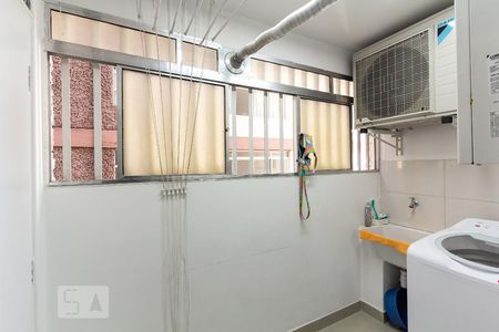 Apartamento à venda com 80m², 2 quartos e 1 vagaArea de serviço