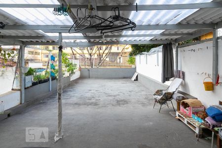 Casa à venda com 250m², 4 quartos e 3 vagasTerraço
