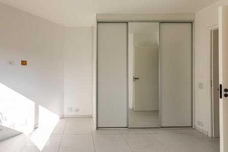 Apartamento à venda com 105m², 2 quartos e 2 vagas Apartamento à venda com 105m², 2 quartos e 2 vagasQuarto 1