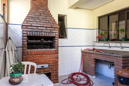 Apartamento à venda com 105m², 2 quartos e 2 vagas Apartamento à venda com 105m², 2 quartos e 2 vagasChurrasqueira