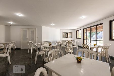 Apartamento à venda com 105m², 2 quartos e 2 vagas Apartamento à venda com 105m², 2 quartos e 2 vagasSalão de Festas