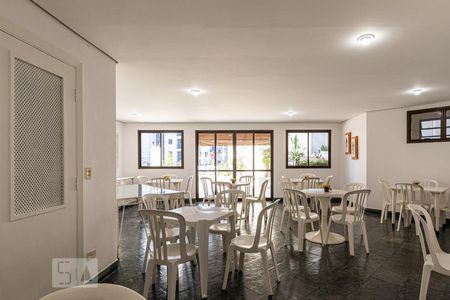 Apartamento à venda com 105m², 2 quartos e 2 vagas Apartamento à venda com 105m², 2 quartos e 2 vagasSalão de Festas