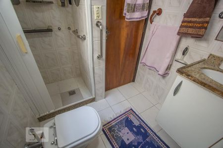Apartamento à venda com 76m², 2 quartos e 1 vagaBanheiro