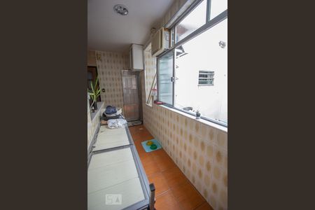 Apartamento à venda com 76m², 2 quartos e 1 vagaÁrea de Serviço