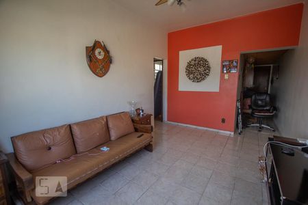 Sala de apartamento à venda com 2 quartos, 76m² em Olaria, Rio de Janeiro