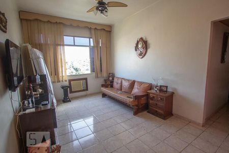 Sala de apartamento à venda com 2 quartos, 76m² em Olaria, Rio de Janeiro