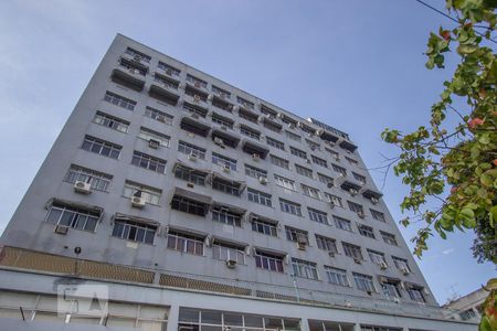 Apartamento à venda com 76m², 2 quartos e 1 vagaFachada