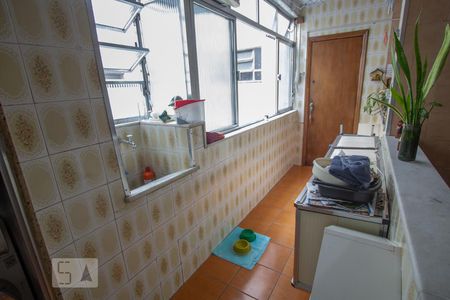 Apartamento à venda com 76m², 2 quartos e 1 vagaÁrea de Serviço