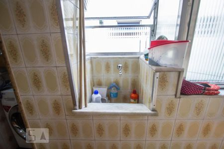 Apartamento à venda com 76m², 2 quartos e 1 vagaÁrea de Serviço