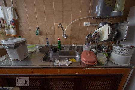 Apartamento à venda com 76m², 2 quartos e 1 vagaCozinha