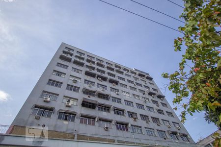 Apartamento à venda com 76m², 2 quartos e 1 vagaFachada