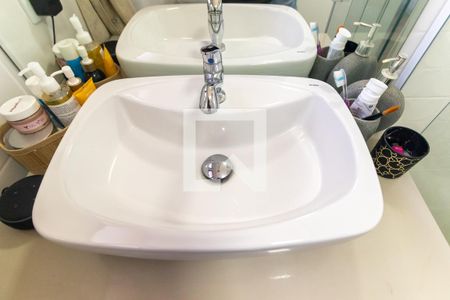 Apartamento à venda com 42m², 1 quarto e 1 vagaBanheiro 