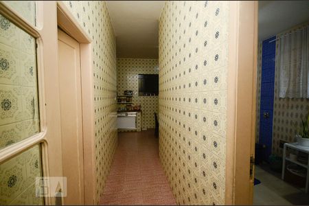 Casa à venda com 450m², 5 quartos e 2 vagas Casa à venda com 450m², 5 quartos e 2 vagasCorredor