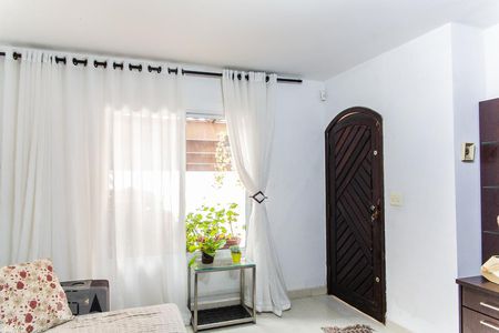 Sala de casa à venda com 5 quartos, 204m² em Parque Jaçatuba, Santo André
