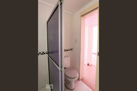 Banheiro de apartamento para alugar com 2 quartos, 58m² em Jardim Botânico, Porto Alegre