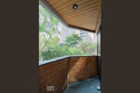 Varanda  de apartamento para alugar com 4 quartos, 170m² em Vila Uberabinha, São Paulo