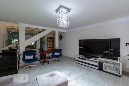 Sala de casa à venda com 3 quartos, 182m² em Chácara Inglesa, São Paulo
