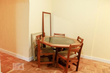 Sala de apartamento para alugar com 3 quartos, 78m² em Vila São Paulo, São Paulo