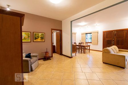 Sala de casa de condomínio à venda com 4 quartos, 250m² em Jacarepaguá, Rio de Janeiro