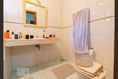 Casa de condomínio à venda com 250m², 4 quartos e 2 vagasBanheiro da Suíte 3