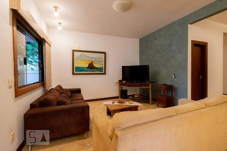 Sala de casa de condomínio à venda com 4 quartos, 250m² em Jacarepaguá, Rio de Janeiro