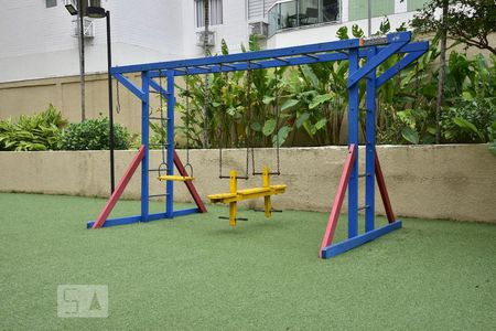 Apartamento à venda com 55m², 2 quartos e 1 vagaÁrea Comum - Playground