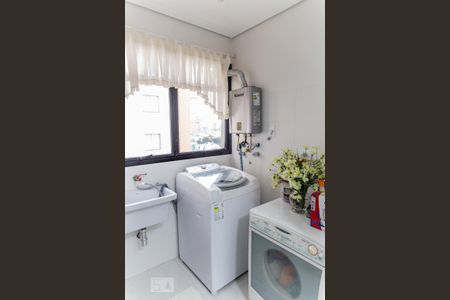 Apartamento à venda com 73m², 2 quartos e 2 vagasÁrea de Serviço