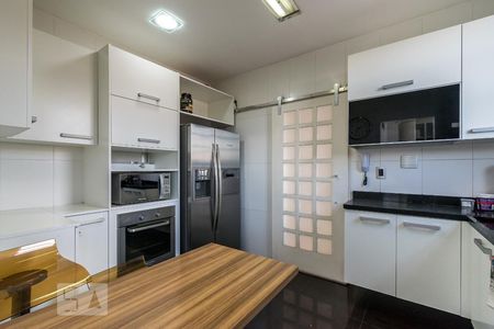 Apartamento para alugar com 92m², 2 quartos e 1 vagaCozinha