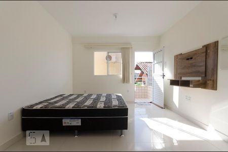 Sala/Quarto de kitnet/studio para alugar com 1 quarto, 24m² em São João do Rio Vermelho, Florianópolis