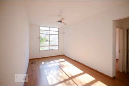 Sala de apartamento para alugar com 1 quarto, 51m² em Icaraí, Niterói