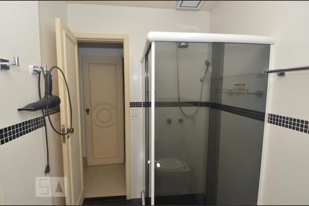 Apartamento à venda com 130m², 3 quartos e 1 vagaBanheiro