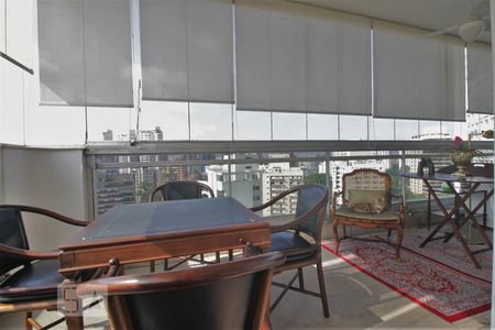 Varanda de apartamento à venda com 4 quartos, 418m² em Real Parque, São Paulo