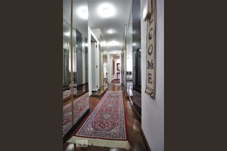 Apartamento à venda com 418m², 4 quartos e 3 vagasCloset