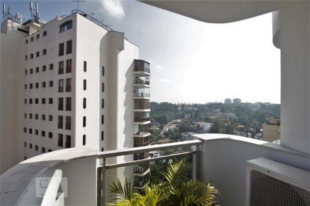 Apartamento à venda com 418m², 4 quartos e 3 vagasVista da suíte 3