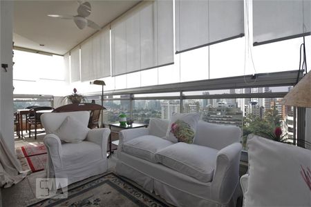 Varanda de apartamento à venda com 4 quartos, 418m² em Real Parque, São Paulo