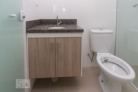 Banheiro da Suite de apartamento para alugar com 1 quarto, 34m² em Vila Invernada, São Paulo