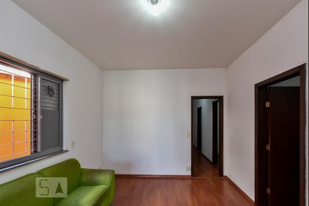 Casa à venda com 320m², 4 quartos e 2 vagasSala 2