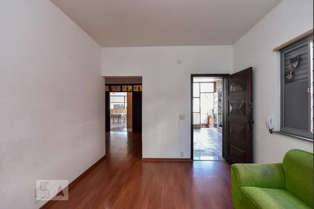 Casa à venda com 320m², 4 quartos e 2 vagasSala 2