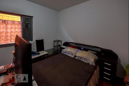 Casa à venda com 320m², 4 quartos e 2 vagasSuíte