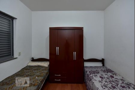 Casa à venda com 320m², 4 quartos e 2 vagasQuarto 1