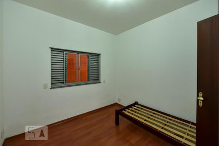 Casa à venda com 320m², 4 quartos e 2 vagasQuarto 2