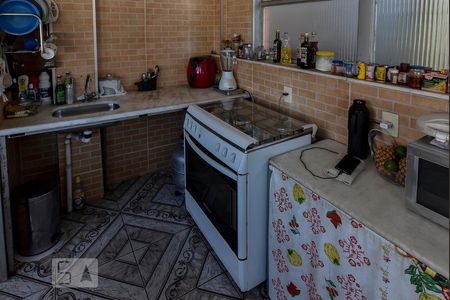 Casa à venda com 320m², 4 quartos e 2 vagasCozinha
