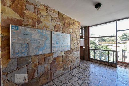 Casa à venda com 320m², 4 quartos e 2 vagasHall