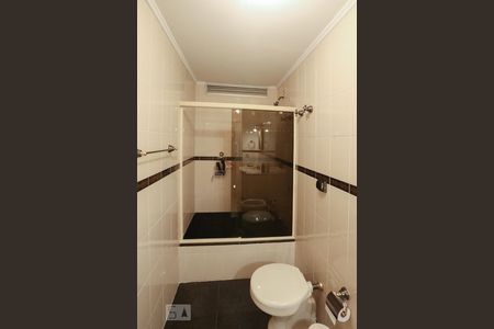 Banheiro de apartamento à venda com 3 quartos, 137m² em Itaim Bibi, São Paulo