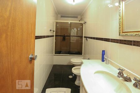 Apartamento à venda com 137m², 3 quartos e 1 vaga Apartamento à venda com 137m², 3 quartos e 1 vagaBanheiro