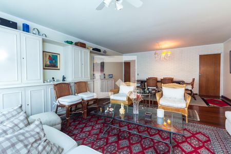 Apartamento à venda com 137m², 3 quartos e 1 vaga Apartamento à venda com 137m², 3 quartos e 1 vagaSala