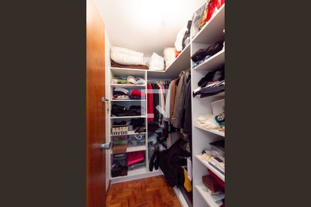 Apartamento à venda com 137m², 3 quartos e 1 vaga Apartamento à venda com 137m², 3 quartos e 1 vagaSuíte closet