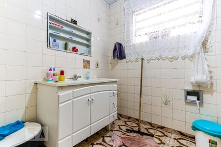 Casa à venda com 200m², 3 quartos e 1 vagaBanheiro