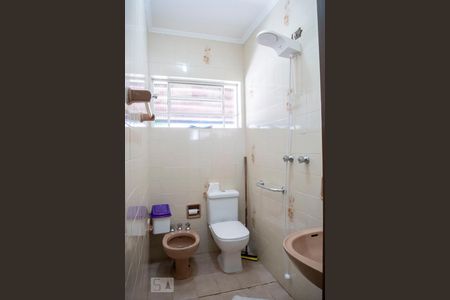 Casa à venda com 160m², 3 quartos e 1 vagaBanheiro da Suíte 2