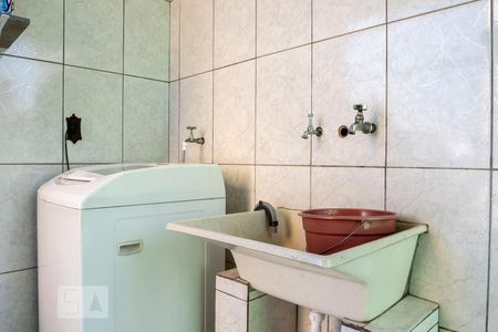 Casa à venda com 160m², 3 quartos e 1 vagaÁrea de Serviço